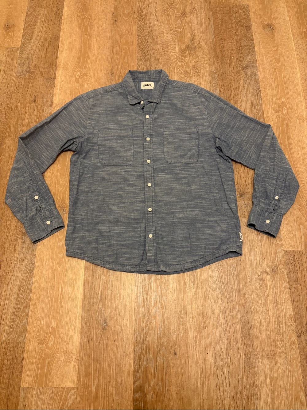Pact Organic Cotton Chambray Button Down Shirt Blue Slub Woven Men's Large
